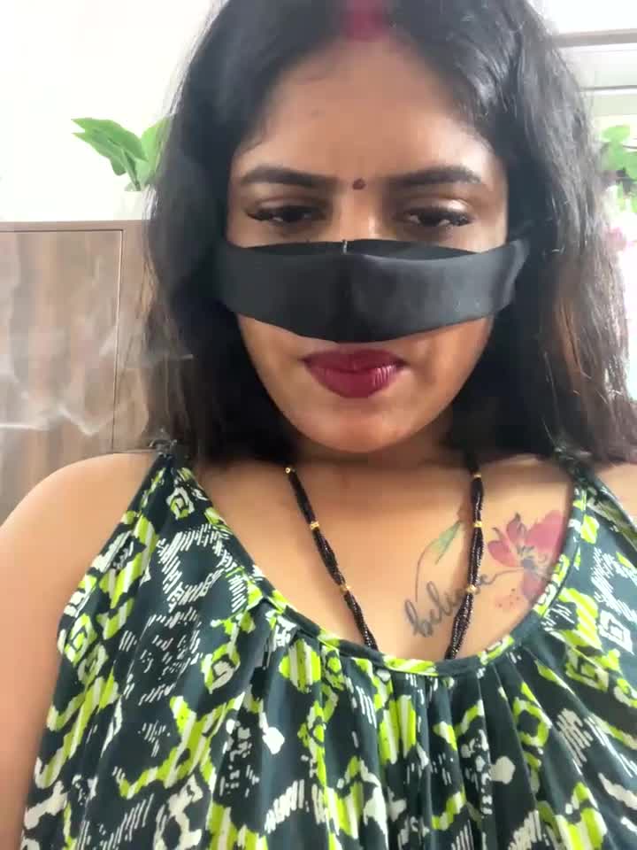 V-Hot-Sweti
